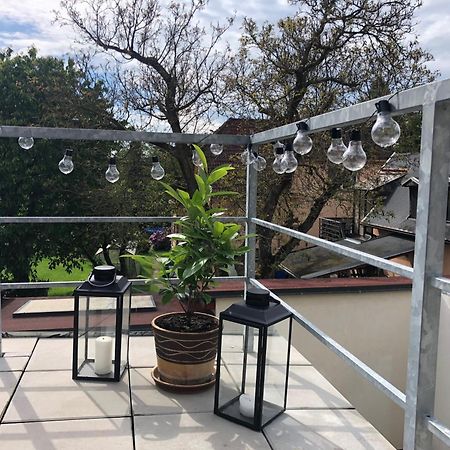Apartmany Jevany Екстериор снимка