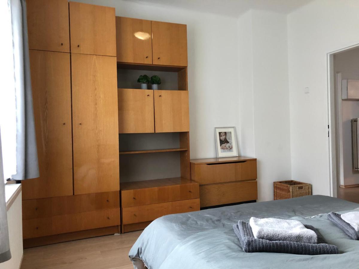Apartmany Jevany Екстериор снимка