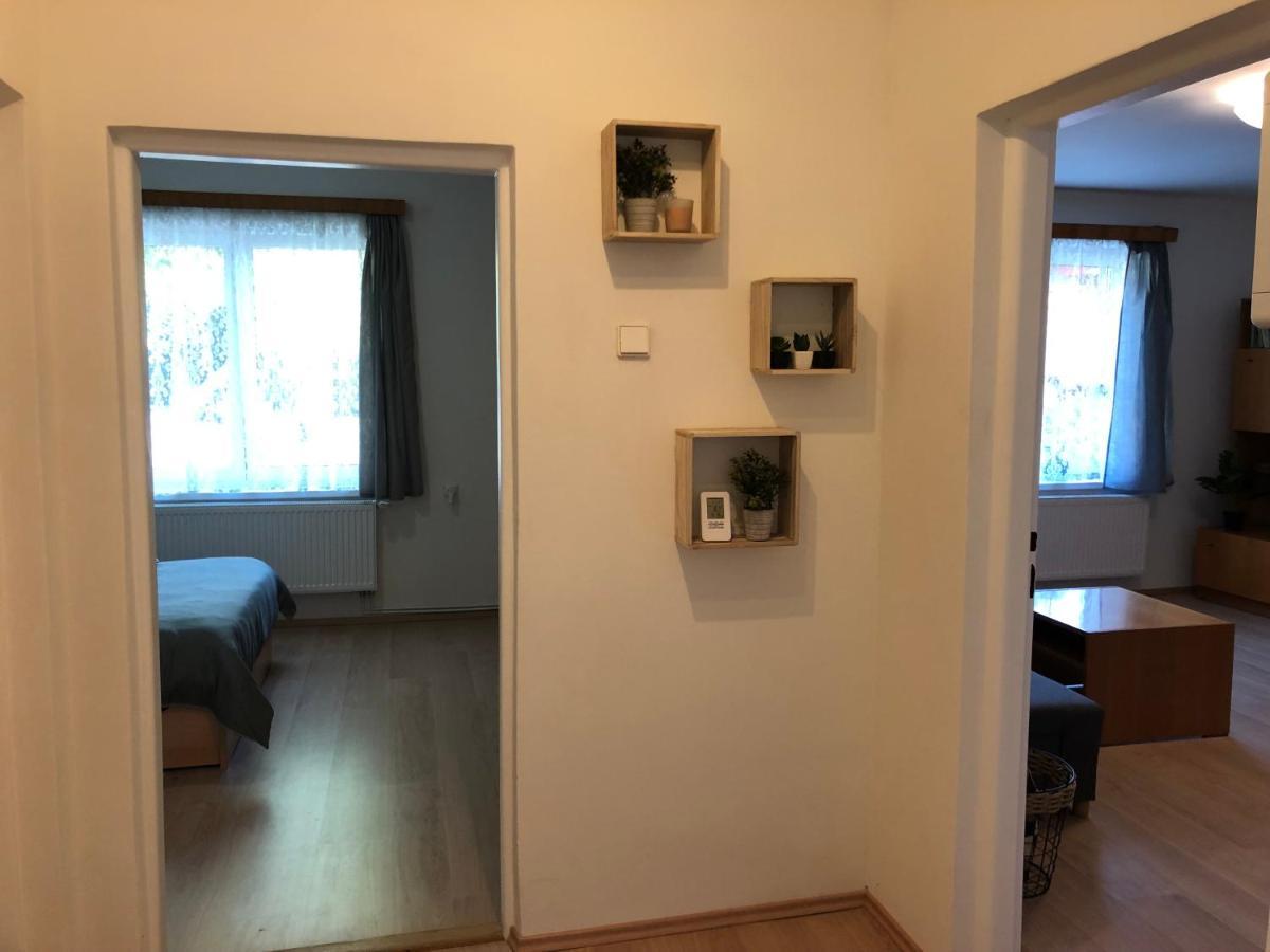 Apartmany Jevany Екстериор снимка